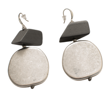 Load image into Gallery viewer, The Chunky Block Edge Earrings