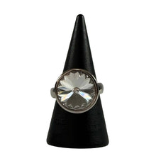 Load image into Gallery viewer, Glow Crystal Ring