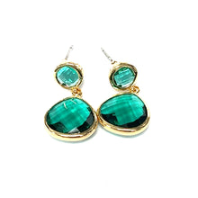 Load image into Gallery viewer, Delicate Checker Board Cut Crystal Drop Earrings