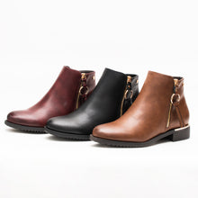 Load image into Gallery viewer, Metropolitan Short Classic Boot by Taxi Footwear