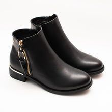 Load image into Gallery viewer, Metropolitan Short Classic Boot by Taxi Footwear
