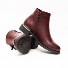 Load image into Gallery viewer, Metropolitan Short Classic Boot by Taxi Footwear