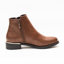 Load image into Gallery viewer, Metropolitan Short Classic Boot by Taxi Footwear