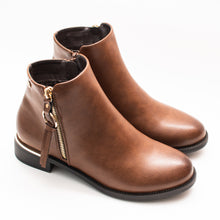 Load image into Gallery viewer, Metropolitan Short Classic Boot by Taxi Footwear