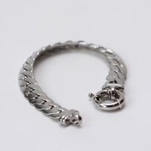 Load image into Gallery viewer, Lavish Curved Curb Style Bracelet