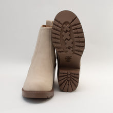 Load image into Gallery viewer, Did Your Boots Stop Workin' Lug Sole with Stack Heel Short Boot