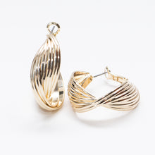 Load image into Gallery viewer, Layer & Twist Earrings with Lever Back