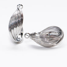 Load image into Gallery viewer, Layer & Twist Earrings with Lever Back