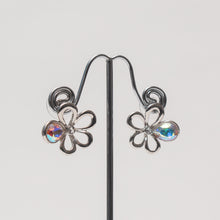 Load image into Gallery viewer, Blooming Radiance Swarovski Earrings