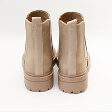 Load image into Gallery viewer, Follow Me In Style Lug Pull On Short Boot