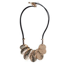 Load image into Gallery viewer, Oval Sequence Necklace