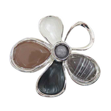 Load image into Gallery viewer, Multi Texture Loop Flower Magnetic Brooch