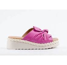 Load image into Gallery viewer, Bella Coast Knot Leather Wedge Slides