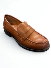 Load image into Gallery viewer, Classic Comfort Short Heel Loafer - Raylee by Taxi Footwear