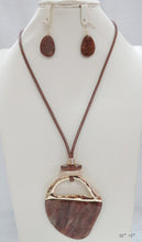 Load image into Gallery viewer, Drops Of Jupiter Necklace and Earrings