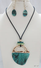Load image into Gallery viewer, Drops Of Jupiter Necklace and Earrings