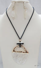 Load image into Gallery viewer, Drops Of Jupiter Necklace and Earrings