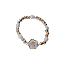 Load image into Gallery viewer, Pearl Floret Chain Link Bracelet
