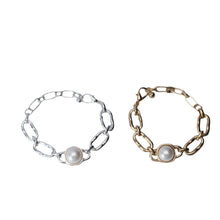 Load image into Gallery viewer, Linked to Pearl Bracelet
