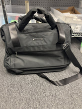 Load image into Gallery viewer, Ellen Tracy Weekender Bag
