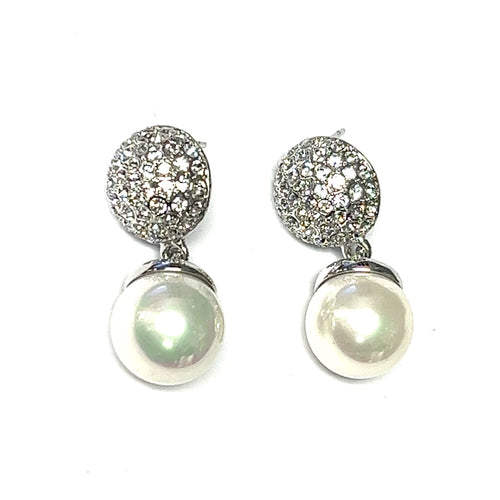 Work it Girl with the Pearl Drop Earrings