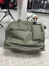Load image into Gallery viewer, The Claudia 18" Twill Nylon Zip Drop Bottom Workbook Tote
