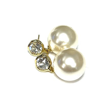 Load image into Gallery viewer, Lights, Camera, Action! Drop Pearl Earrings
