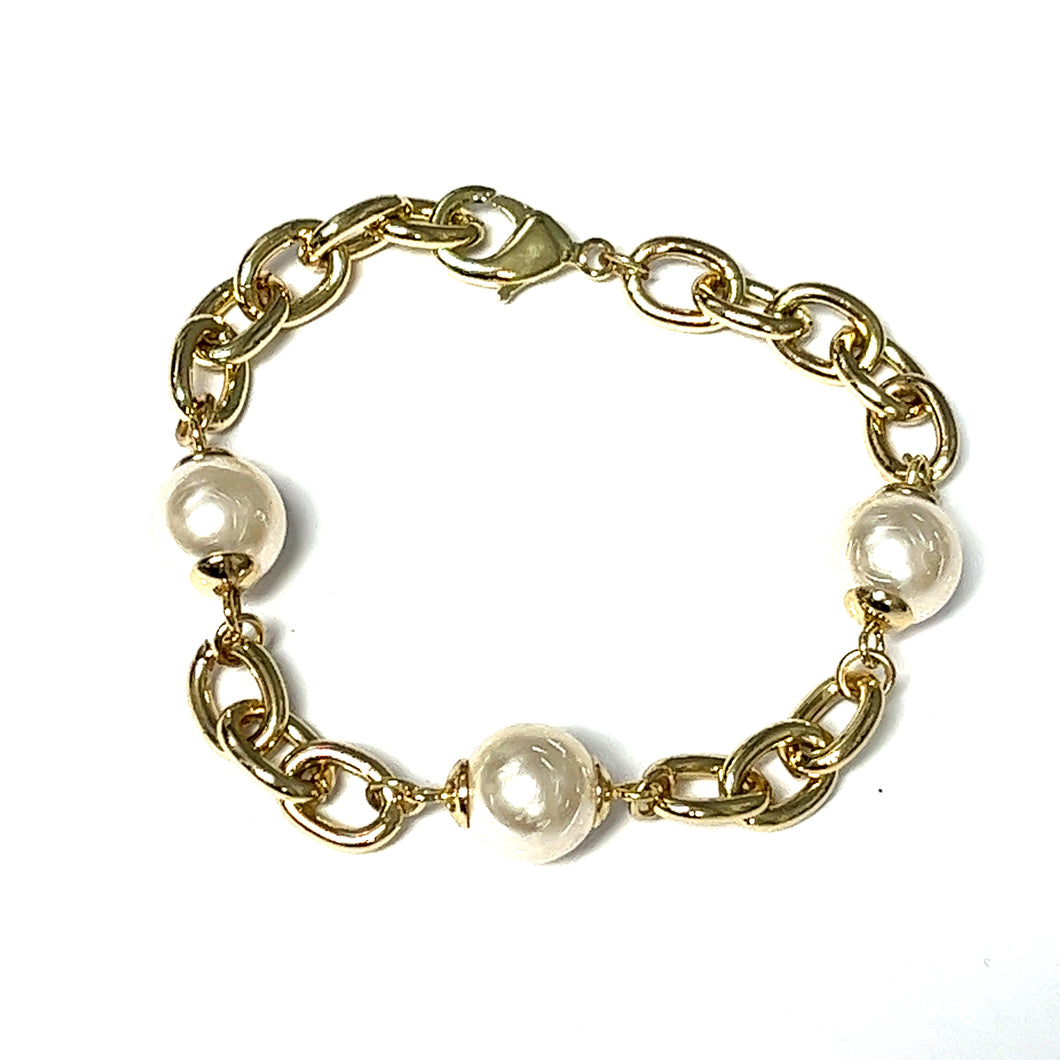 Gold Chain and Pearl Bracelet