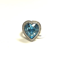 Load image into Gallery viewer, Swarovski Crystal Heart Rings
