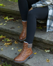Load image into Gallery viewer, Autumn Tread Fleece Lined Short Boot - Dakota by Taxi Footwear
