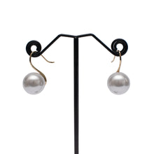 Load image into Gallery viewer, Pearl Drop Earrings
