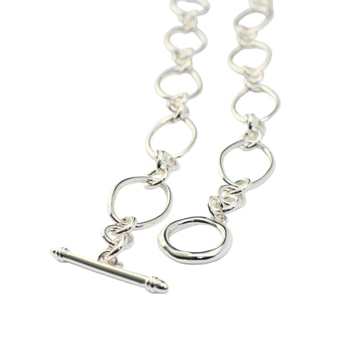 The Oval Flow Long Necklace