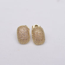Load image into Gallery viewer, Lustre Curve Earrings
