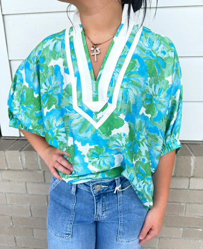 Vibrant Floral Patterned Flowy Blouse