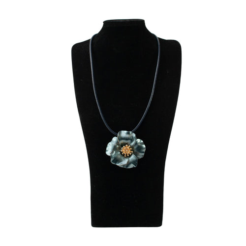 Perfect Little Flower Necklace