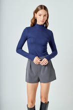 Load image into Gallery viewer, Classic Layering Long Sleeve Mock Neck

