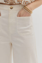Load image into Gallery viewer, Patch Pocket Capri Pants
