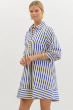 Load image into Gallery viewer, Sunday Morning Three Quarter Lined  with Pockets Dress
