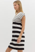 Load image into Gallery viewer, Summer Escapes Jersey Collared Dress
