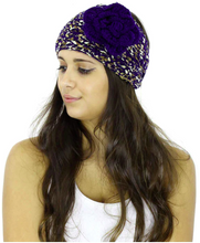 Load image into Gallery viewer, Two Tone Floral Design Knitted Headband with Button
