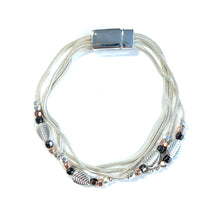 Load image into Gallery viewer, Leaf Chain Magnetic Bracelet
