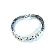 Load image into Gallery viewer, Mettle Tube Magnetic Bracelet
