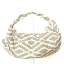 Load image into Gallery viewer, Diamond Pattern Sling Bag
