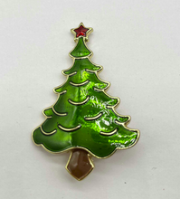 Load image into Gallery viewer, Christmas Tree Oh Christmas Tree Magnetic Pin
