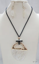 Load image into Gallery viewer, Drops Of Jupiter Necklace and Earrings
